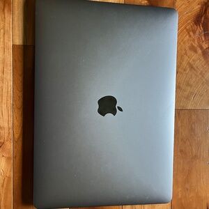 MacBook Pro+charger+sleeve